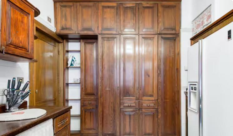 Apartment Spacious Penthouse With Stunning Views Of Historic Landmarks *