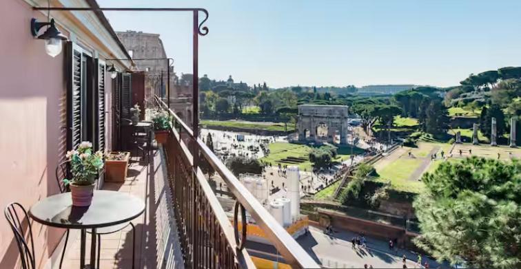 Spacious Penthouse With Stunning Views Of Historic Landmarks Apartment Rome